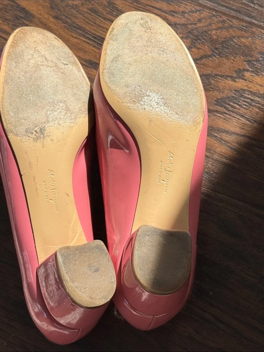 Salvatore Ferragamo 💕 Pink Patent Vara Bow Flats, Sz 10B